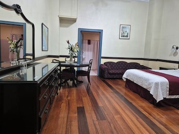 Santo Tomas Hotel