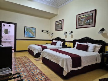 Santo Tomas Hotel