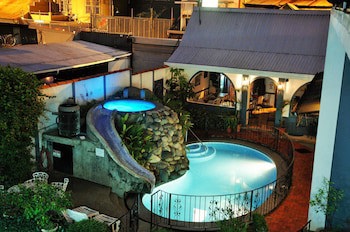 Santo Tomas Hotel