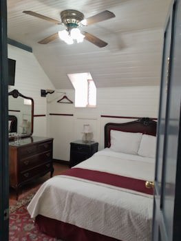 Santo Tomas Hotel