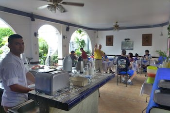Santo Tomas Hotel