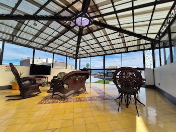 Santo Tomas Hotel