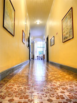 Santo Tomas Hotel