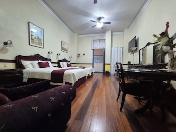 Santo Tomas Hotel