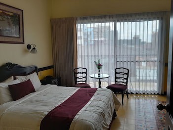 Santo Tomas Hotel