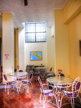 Santo Tomas Hotel