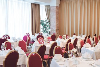 Premier Hotel Rus
