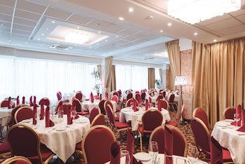 Premier Hotel Rus