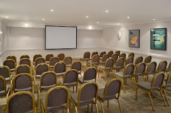 Delta Hotels By Marriott St. Pierre Country Club