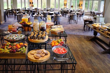Delta Hotels By Marriott St. Pierre Country Club
