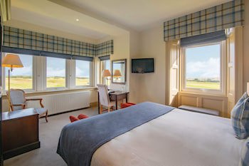 Royal Golf Hotel