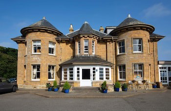 Royal Golf Hotel