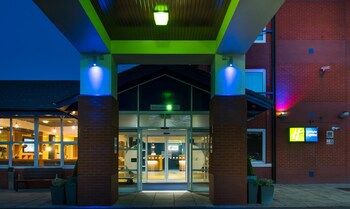 Holiday Inn Express Burton Upon Trent, An Ihg Hotel