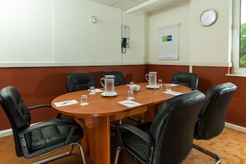 Holiday Inn Express Burton Upon Trent, An Ihg Hotel