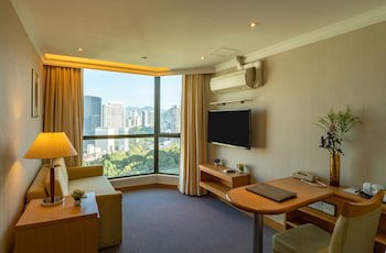 Bishop Lei International House