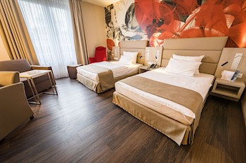 First Inn Zwickau galeri fotoğrafı