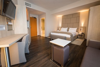 First Inn Zwickau galeri fotoğrafı