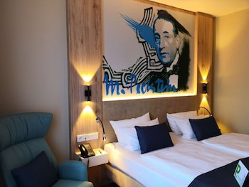 First Inn Zwickau galeri fotoğrafı