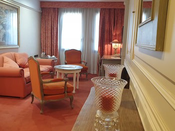 Best Western Premier Cmc Girona