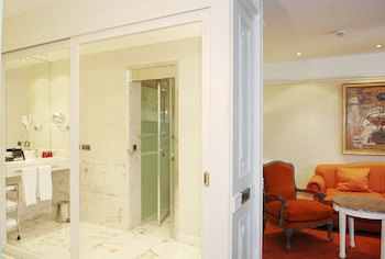 Best Western Premier Cmc Girona