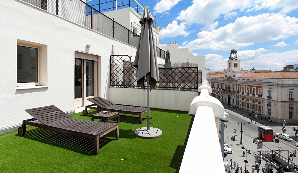 Hotel Moderno Puerta del Sol