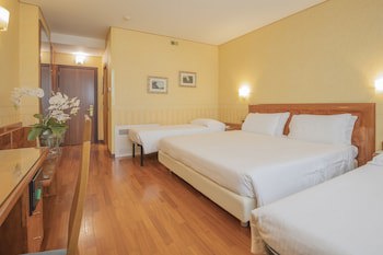 Montresor Hotel Tower galeri fotoğrafı