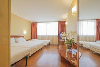 Montresor Hotel Tower galeri fotoğrafı