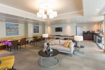 Delfines Hotel & Convention Center