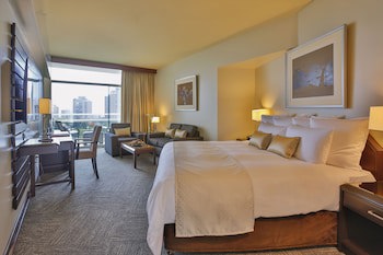 Delfines Hotel & Convention Center