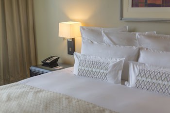 Delfines Hotel & Convention Center
