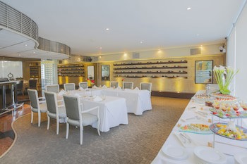 Delfines Hotel & Convention Center