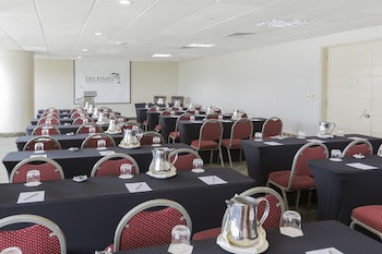 Delfines Hotel & Convention Center