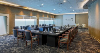 Delfines Hotel & Convention Center