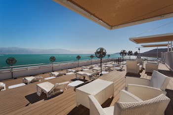 Vert Dead Sea