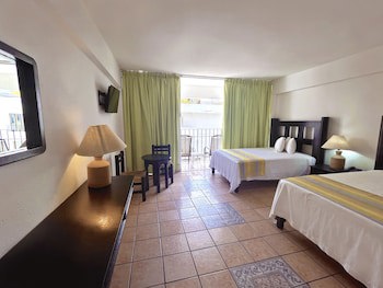 Hotel Delfin Pv Beach Resort