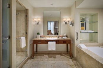 Bristol Panama, A Registry Collection Hotel