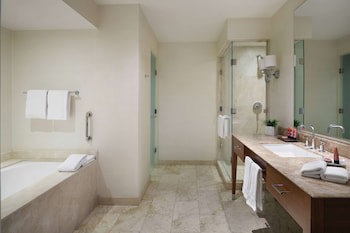 Bristol Panama, A Registry Collection Hotel