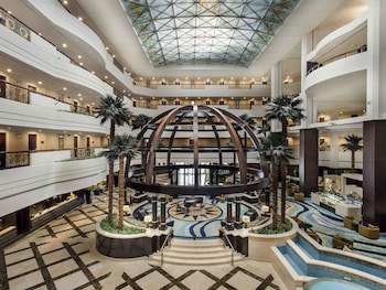 Movenpick Grand Al Bustan Dubai