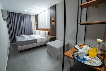 Argo Hotel