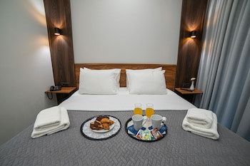 Argo Hotel