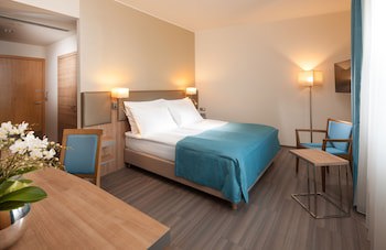 Holiday Inn Prague Congress Centre by IHG galeri fotoğrafı