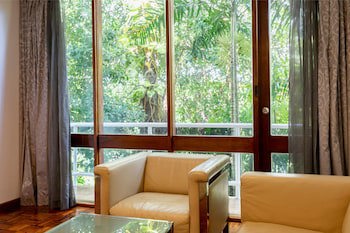 Airways Hotel