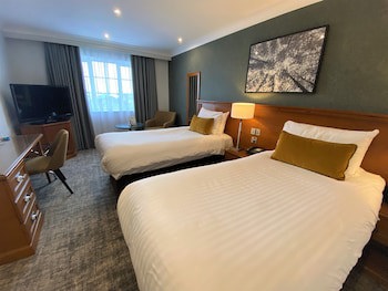 Best Western Premier Yew Lodge East Midlands Airport