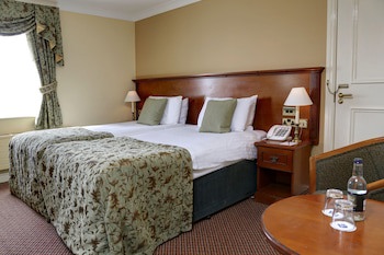Best Western Premier Yew Lodge East Midlands Airport