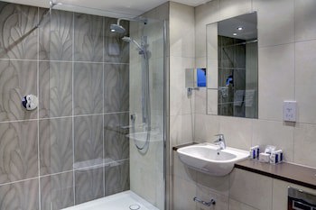 Best Western Premier Yew Lodge East Midlands Airport