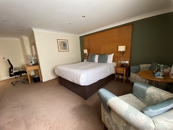 Best Western Premier Yew Lodge East Midlands Airport