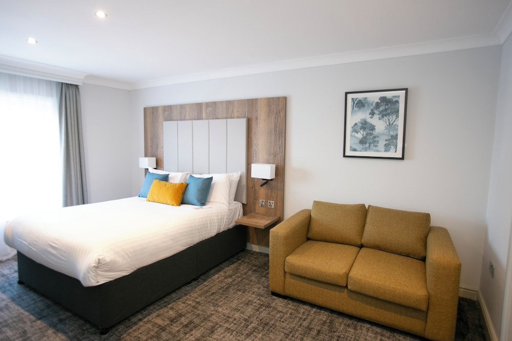 Crowne Plaza East Midlands Airport by IHG