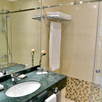 Gefinor Rotana
