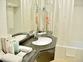 Gefinor Rotana
