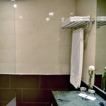 Gefinor Rotana